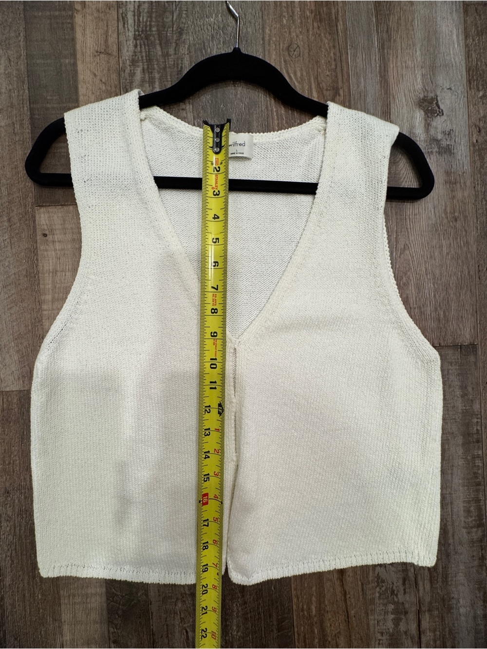 Aritzia Wilfred Cream Textured Knit V-Neck Sleeveless Top size Lg - Picture 2 of 7